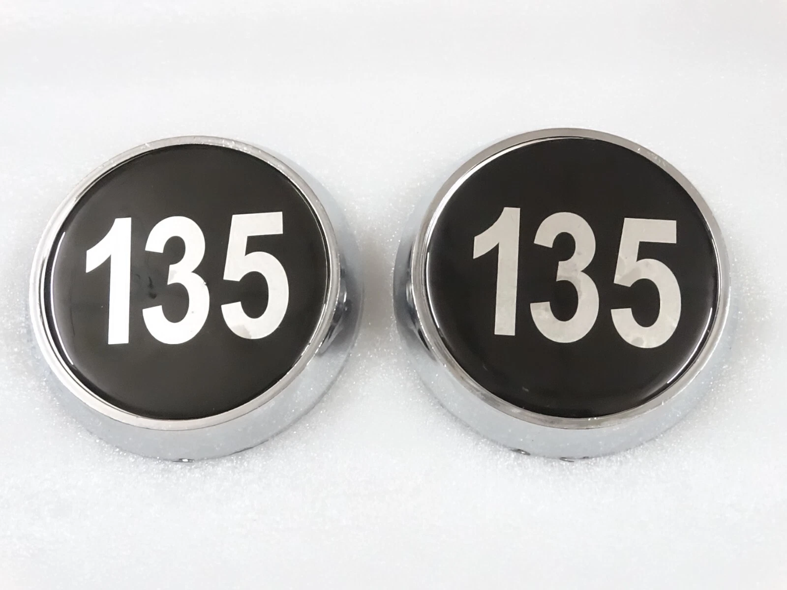 2x Plastic Bonnet Badge For Massey Ferguson 135 Tractor Medallion-3614 #13-27