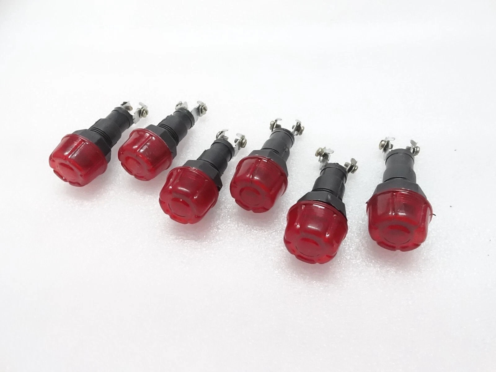 8x RED DASH CHARGING WARNING LIGHT LAMP 12V (Without Bulb) FITS Massey Ferguson