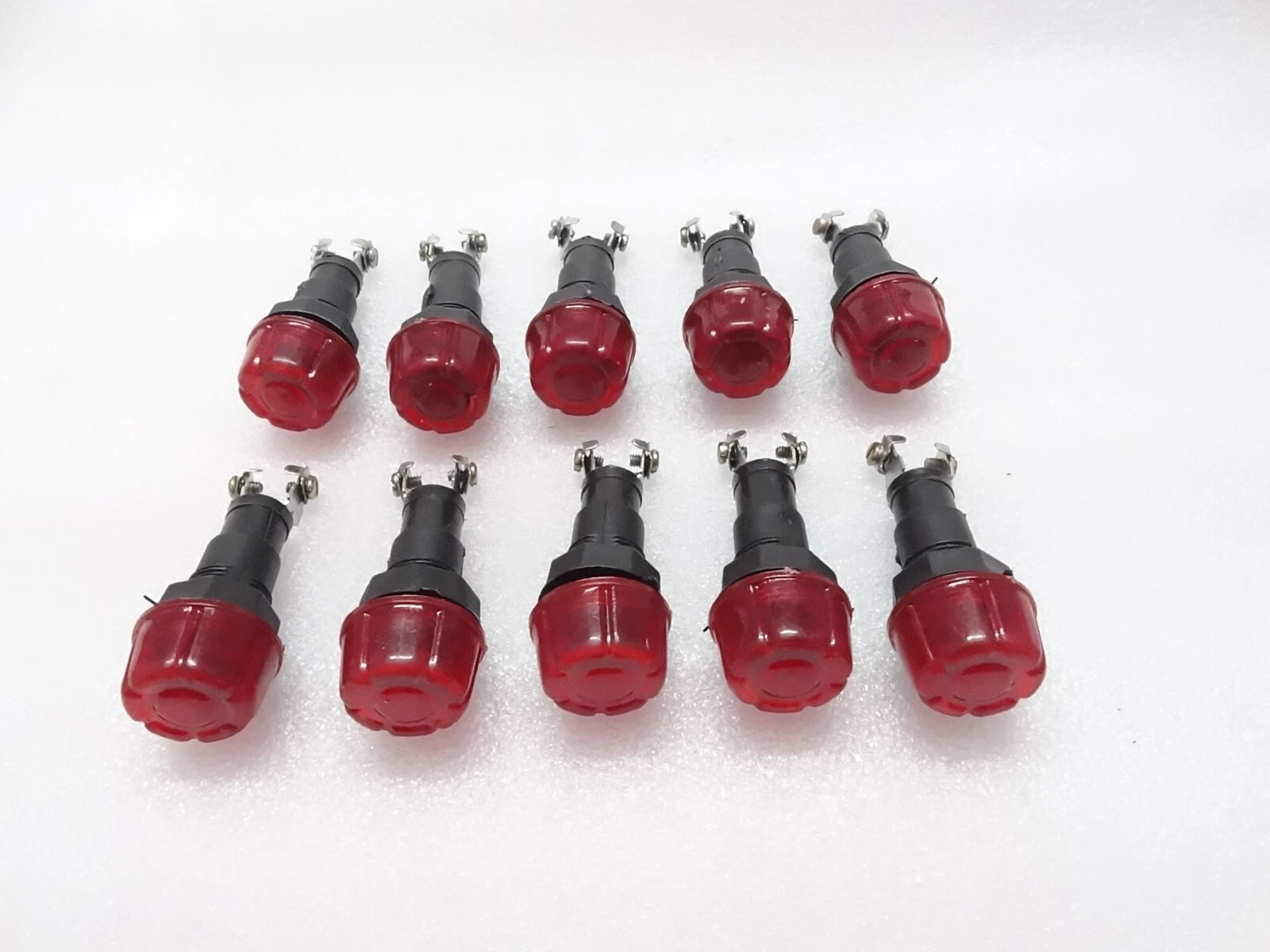 0x RED DASH CHARGING WARNING LIGHT LAMP 12V (Without Bulb) FITS Massey Ferguson