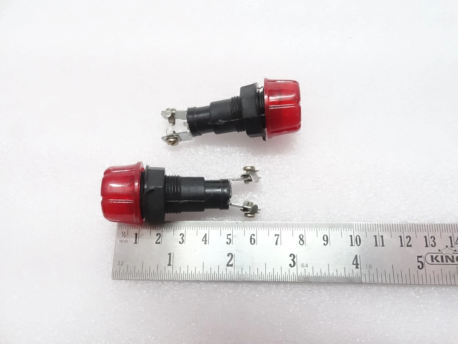 0x RED DASH CHARGING WARNING LIGHT LAMP 12V (Without Bulb) FITS Massey Ferguson