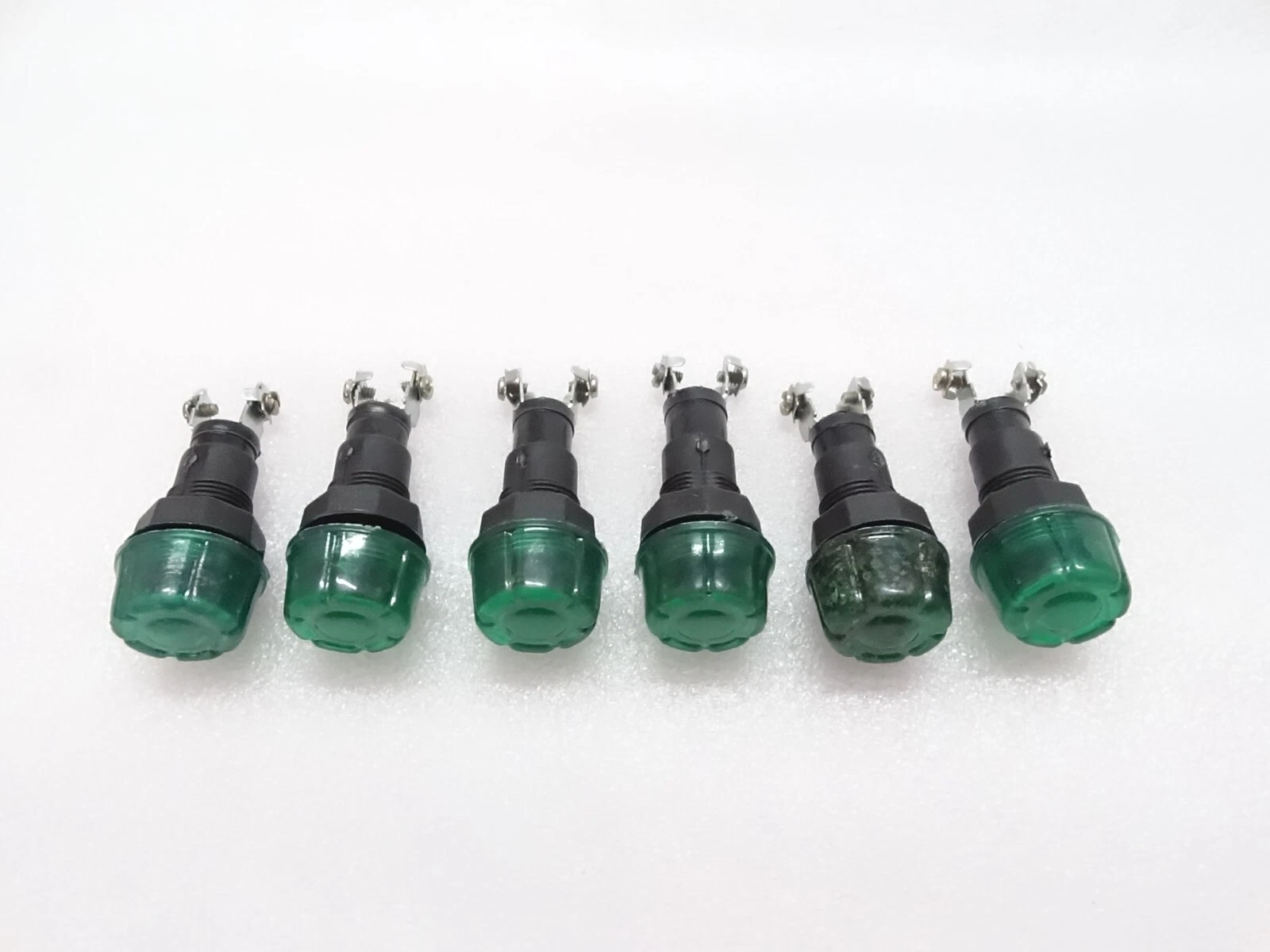8x DASH CHARGING WARNING LIGHT LAMP 12V (Without Bulb) FIT Massey Ferguson Ford