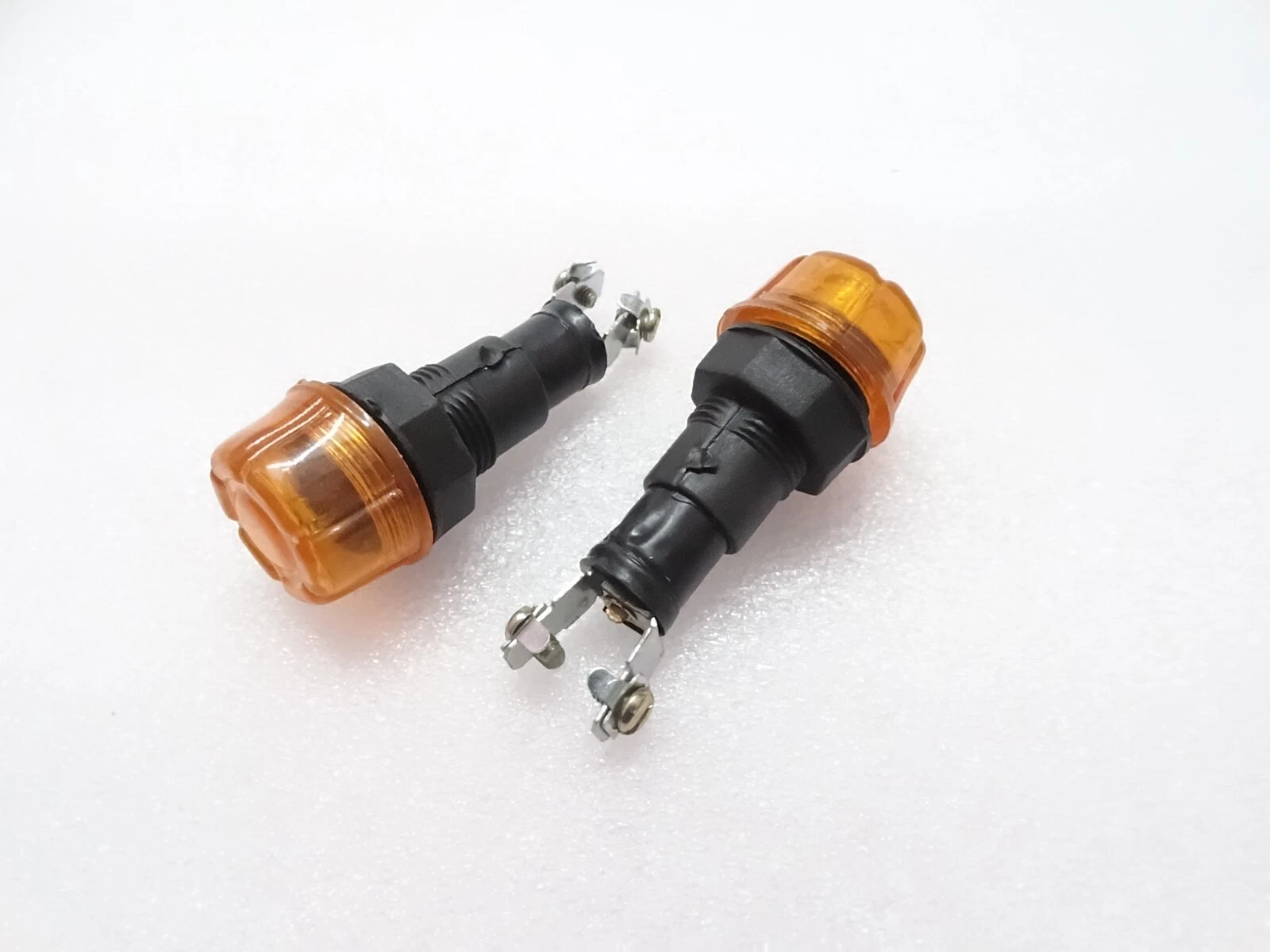 2x DASH CHARGING WARNING LIGHT LAMP 12V (Without Bulb) FIT Massey Ferguson Ford