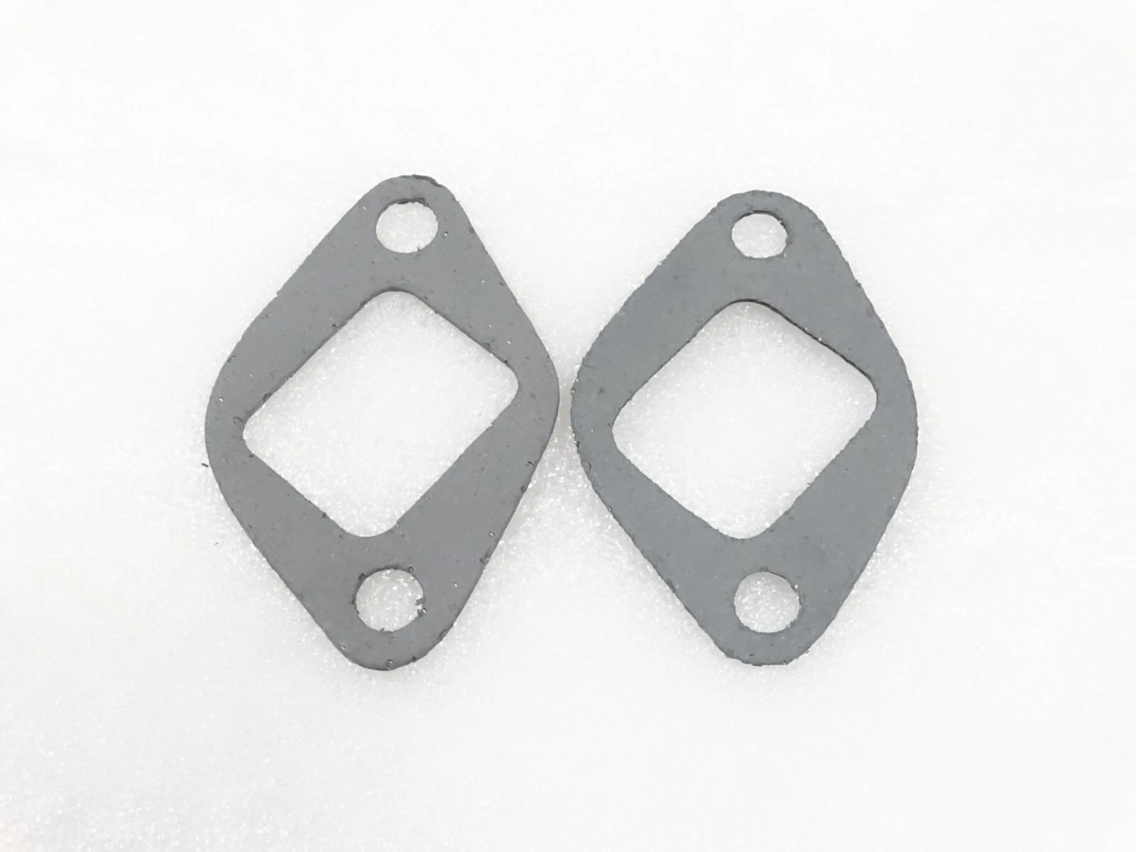 2x Exhaust Manifold Gasket For Massey Ferguson MF135 AD3.152 #16-7
