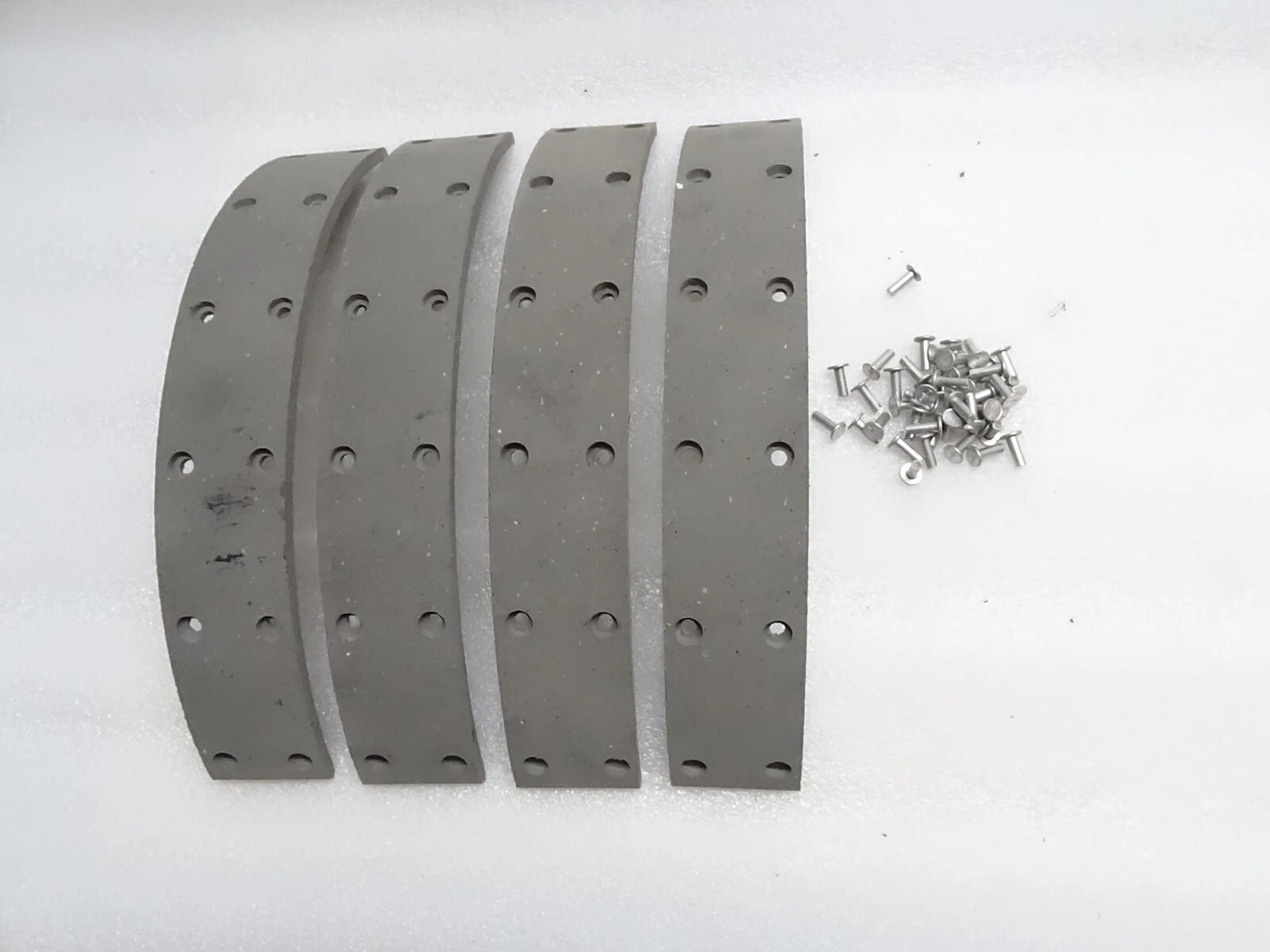 Brake Shoe Lining Kit With Rivets For Massey Ferguson 35 35x 135 240 Tractors