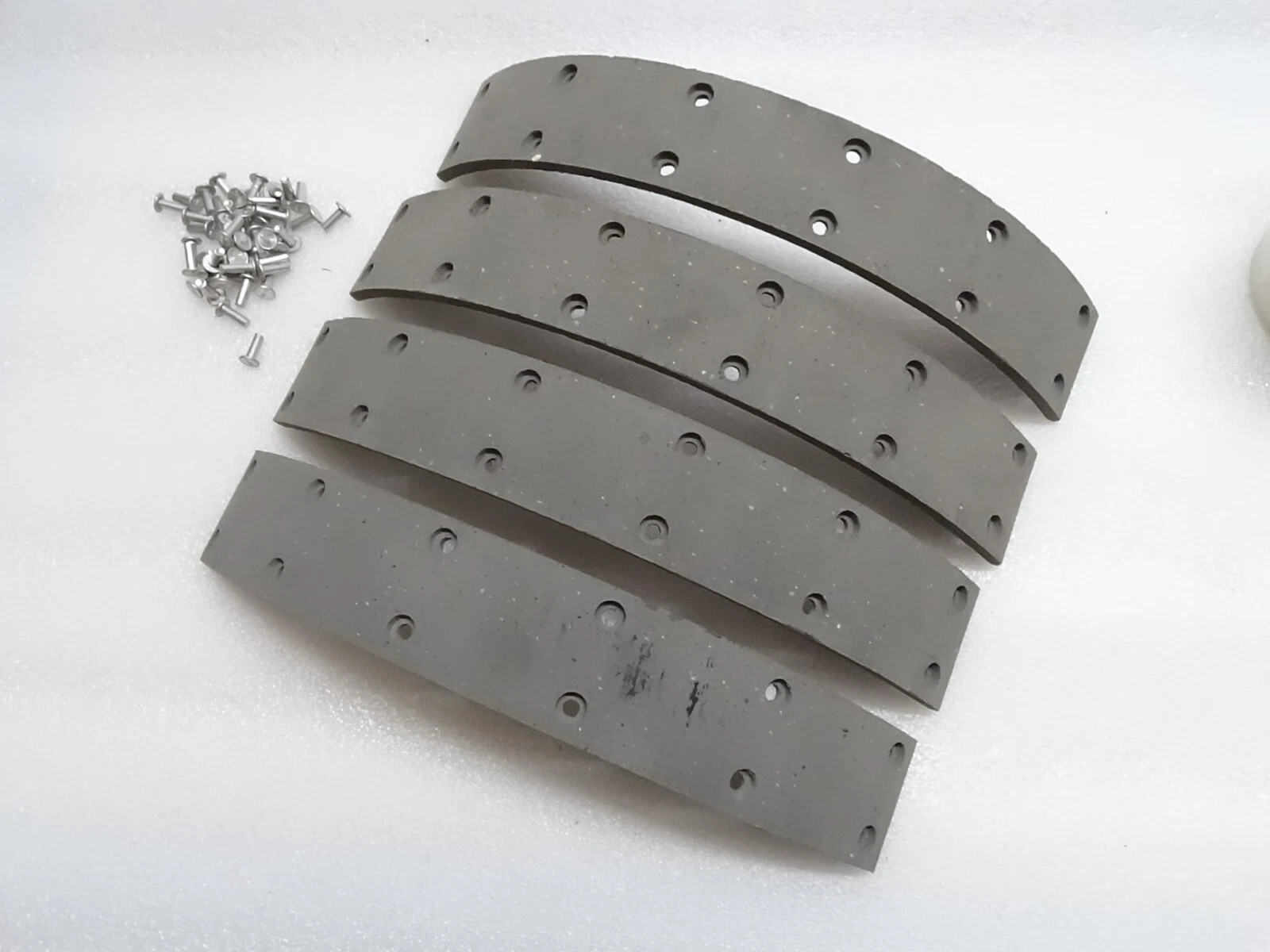 Brake Lining Set With Rivets For 35 FE35 35X 135 Massey Ferguson #18C4